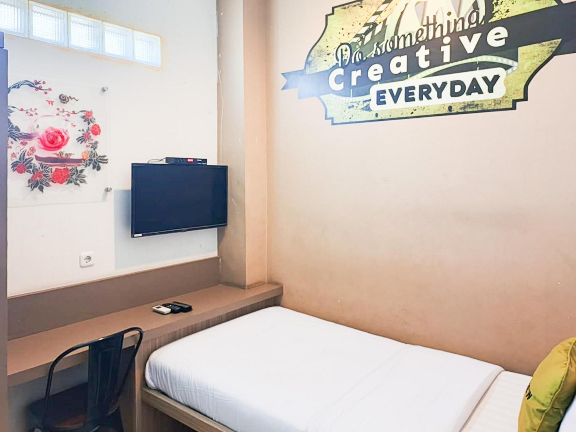 Single Room,1698378861:JPEG