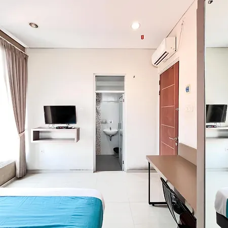 Urbanview Hotel Syariah Graha 8 Bubutan Surabaya-2